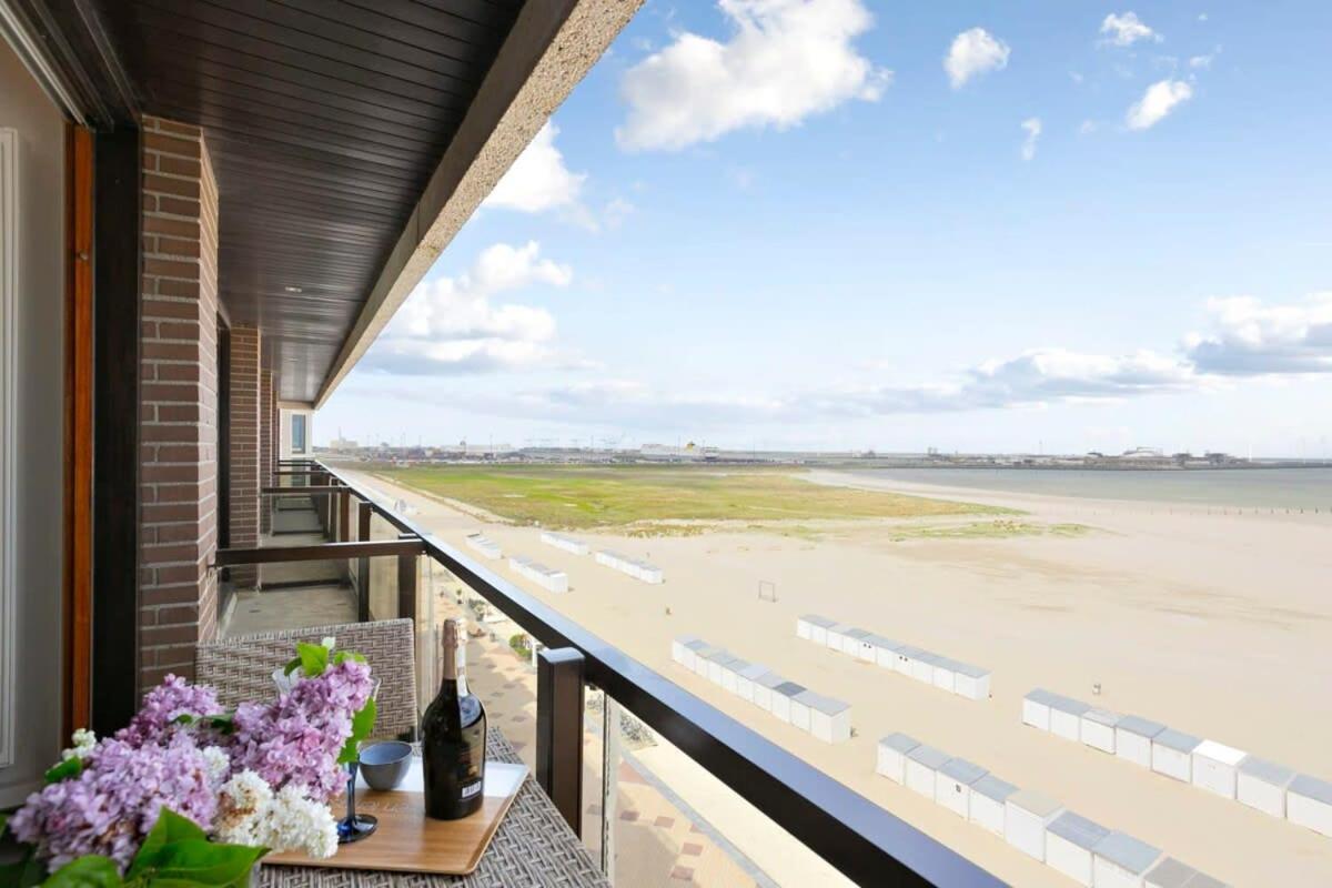 Huswell - Studio With Great Sea View On Terrace Knokke-Heist Bagian luar foto