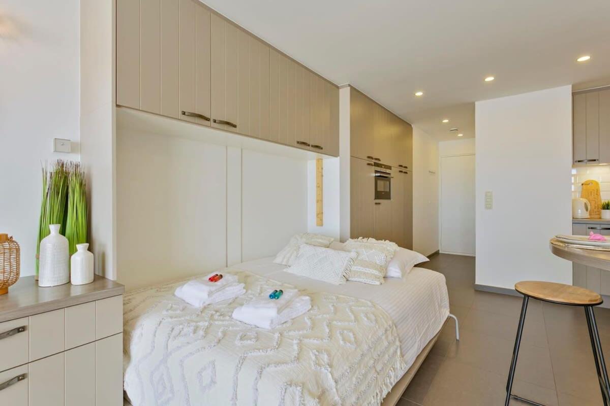 Huswell - Studio With Great Sea View On Terrace Knokke-Heist Bagian luar foto